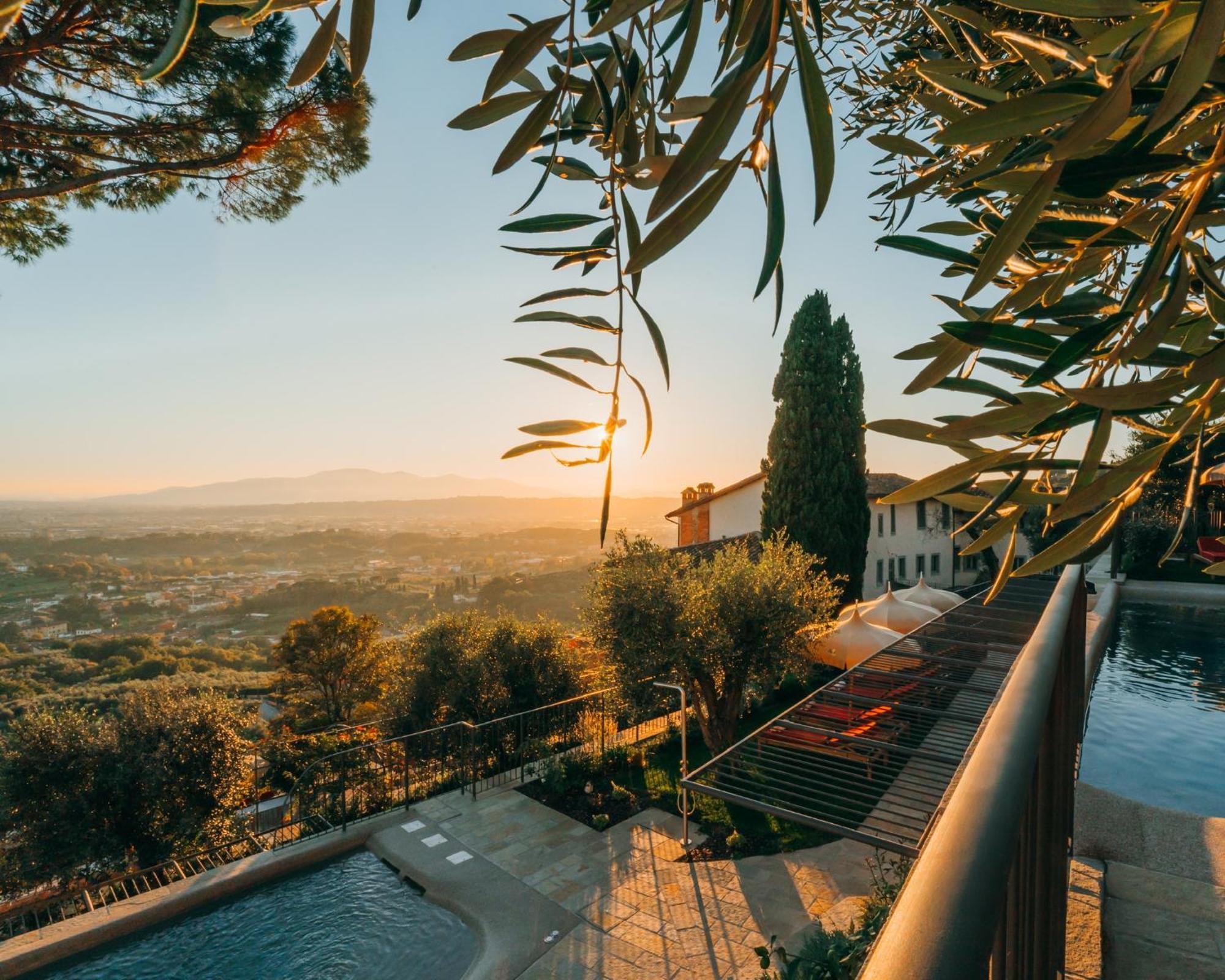 La Monastica Resort & Spa 보르고 아 부기아노 외부 사진